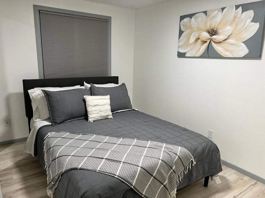 Beautiful Downtown 2 * Anchorage